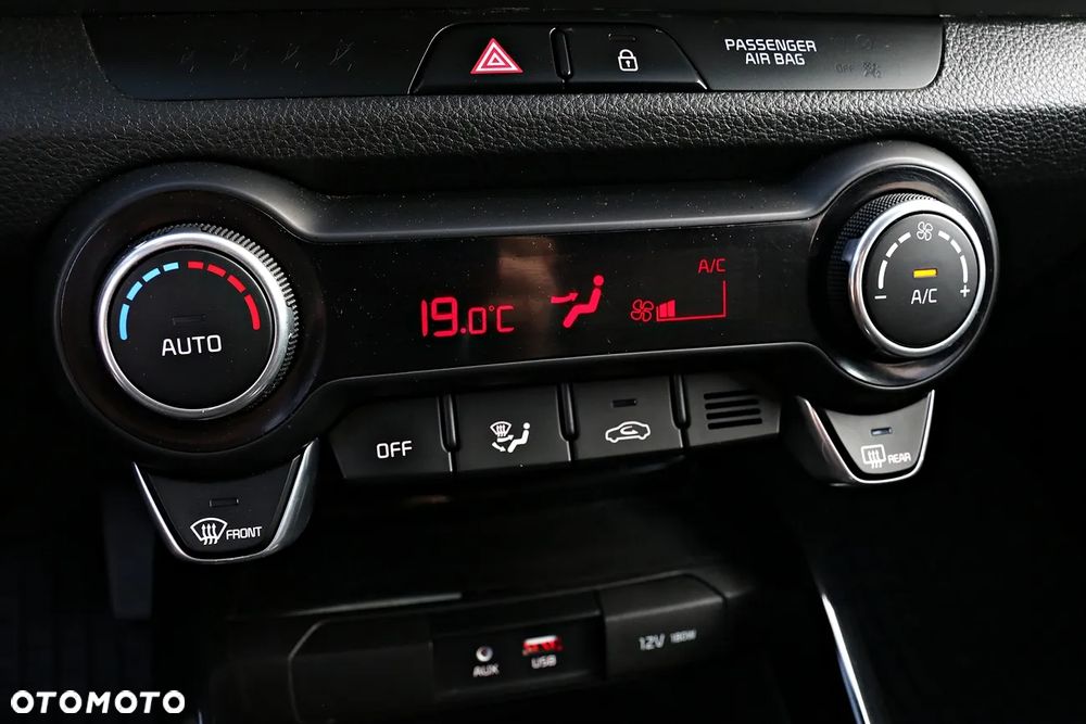 Kia Stonic - 30