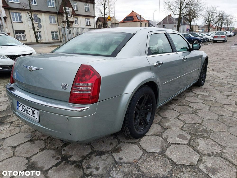 Chrysler 300C - 8