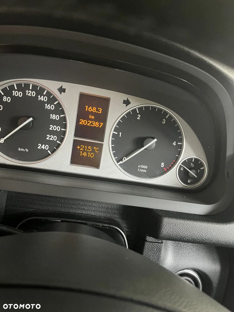 Mercedes-Benz Klasa B 200 CDI Autotronic - 6
