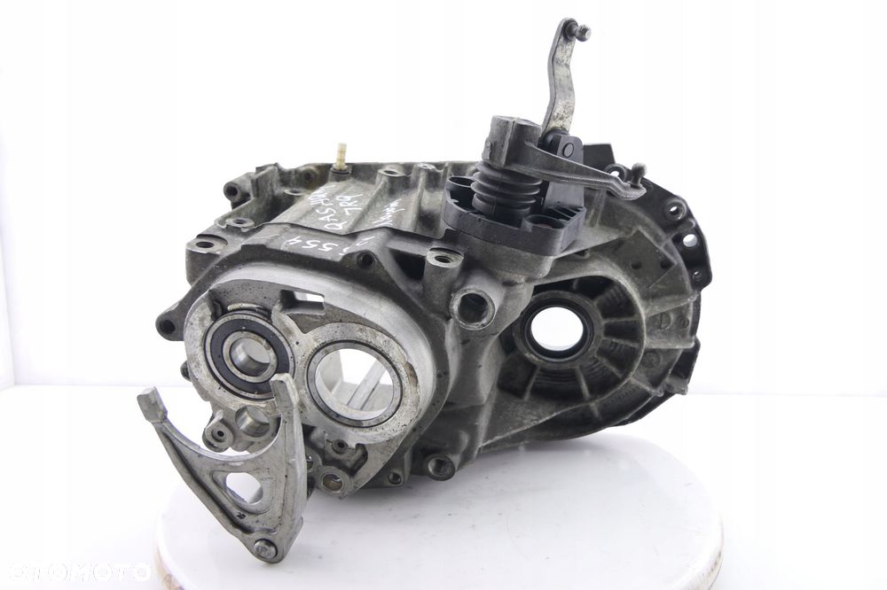 Obudowa Skrzyni Biegów JRQ NISSAN QASHQAI 1.6 - 4