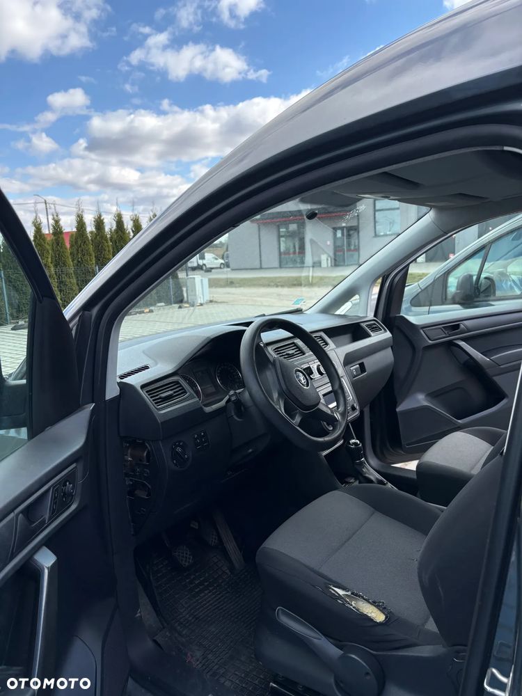 Volkswagen Caddy - 10