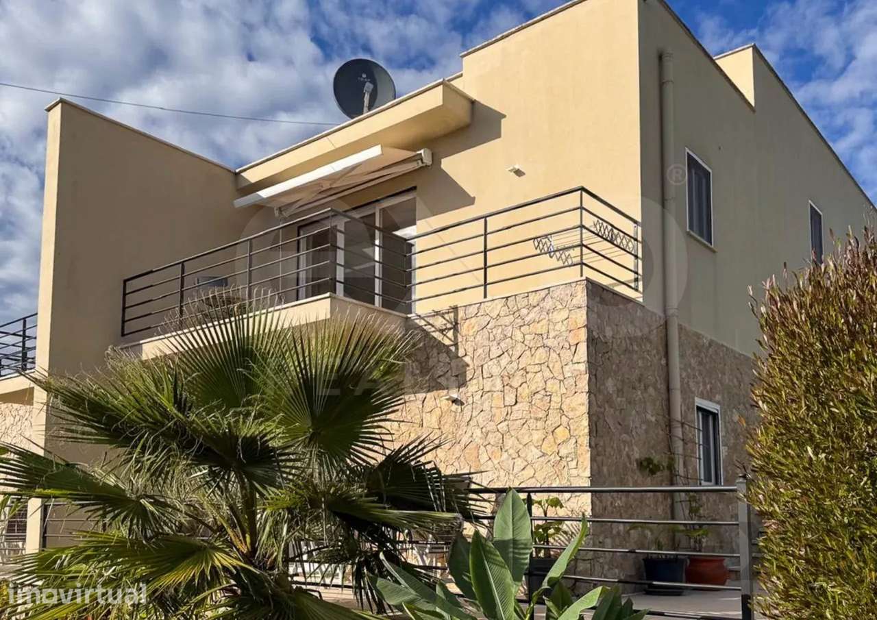 Propriedade excecional com 2 casas + Estúdio com piscina e vista deslu - Grande imagem: 4/60