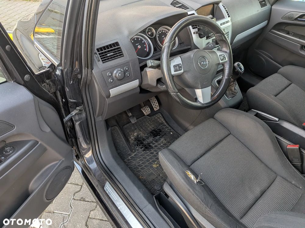 Opel Zafira - 28