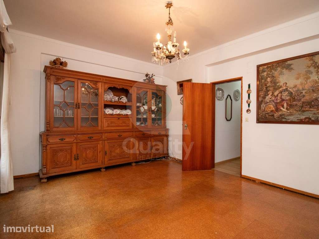 Apartamento T3 em Barreiro com Terraço e Elevador - Grande imagem: 3/27
