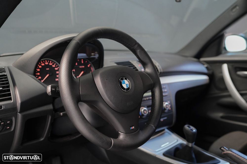 BMW 118 d - 12