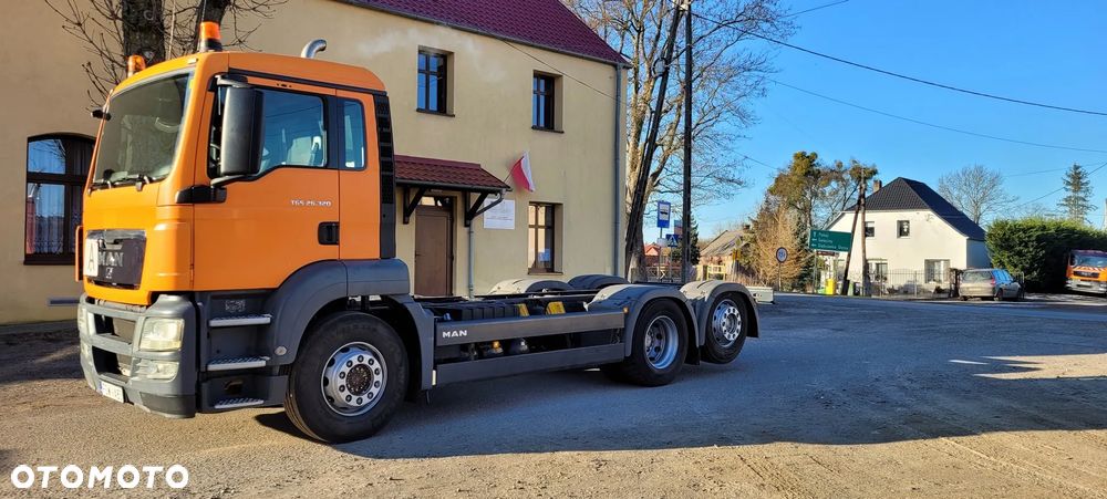 MAN TGS 2011r KRÓTKI ROZSTAW 390cm 3-y OSIOWY rama do zabudowy DMC 26t BECZKA ASENIZACJA - 21