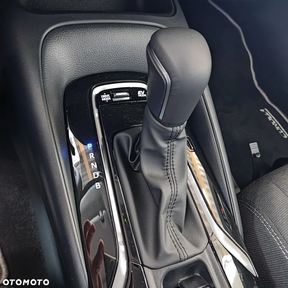 Toyota Corolla 1.8 Hybrid Comfort - 18