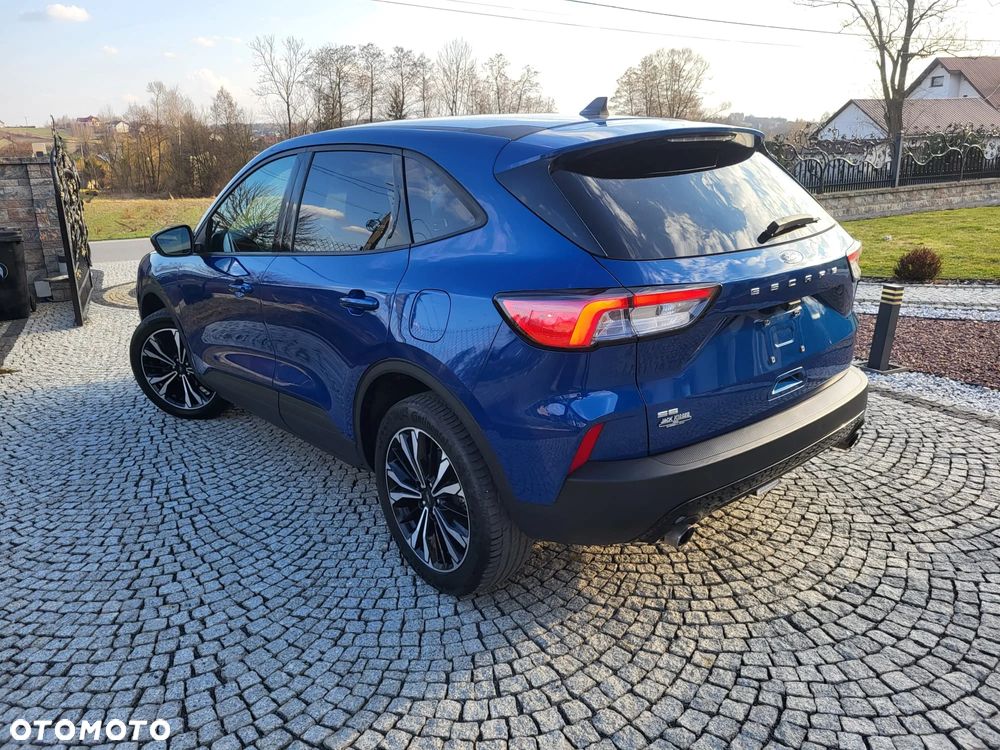 Ford Kuga 1.5 EcoBoost ST-LINE - 12