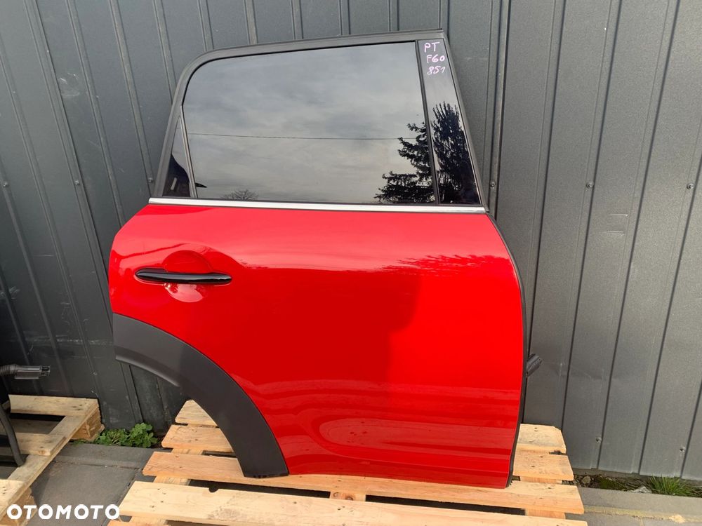 DRZWI PRAWY TYŁ MINI COUNTRYMAN F60 851 CHILI RED - 1