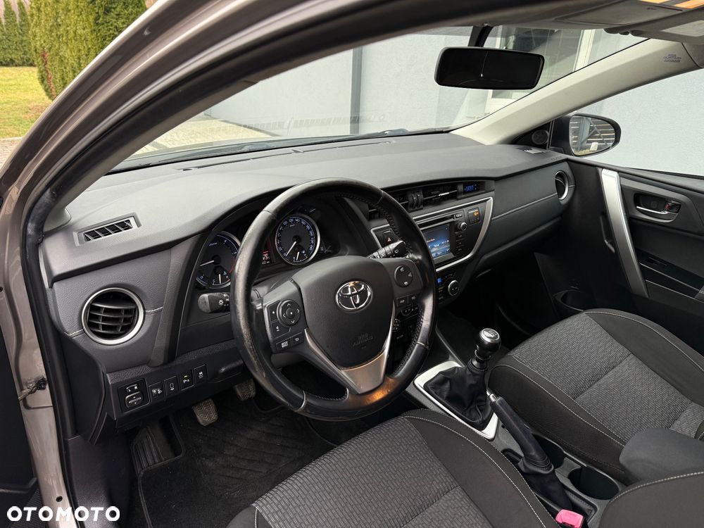 Toyota Auris 2.0 D-4D Prestige - 9