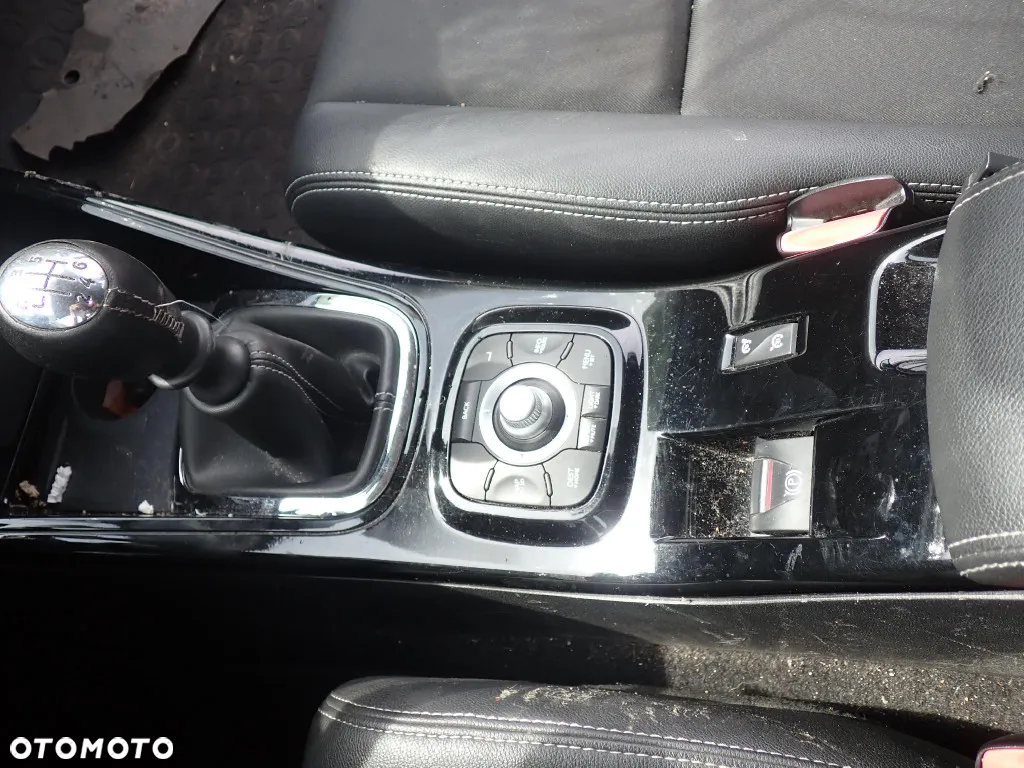 CZĘSCI - Renault Megane III 1,5DCI K9K636 110KM 6B TL4056 HB 5D 2012r. INDEX - 9464 - 11