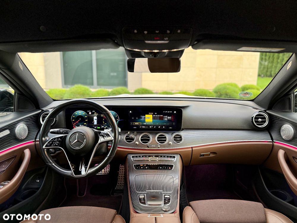 Mercedes-Benz Klasa E 300 de AMG - 27