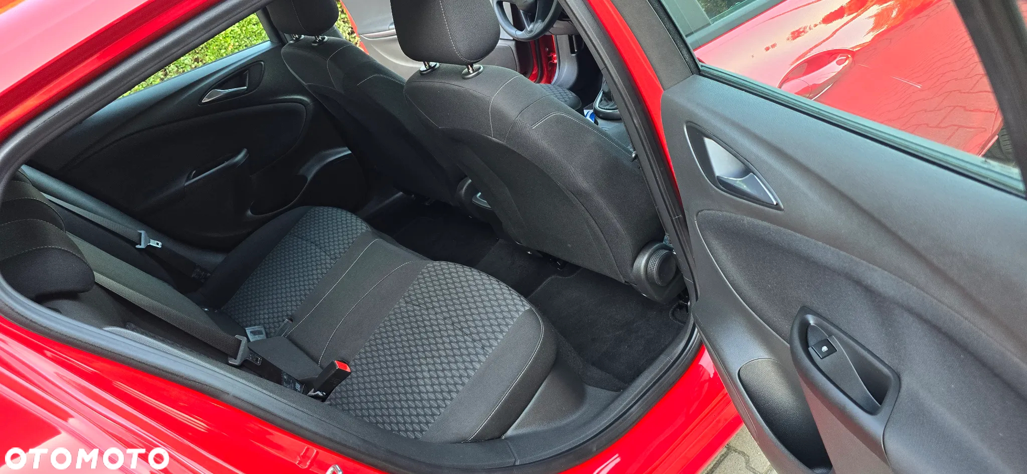 Opel Astra 1.4 Turbo Edition - 19