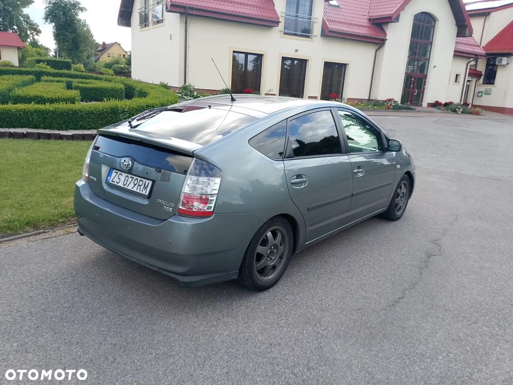 Toyota Prius 1.5 VVT-i Sol (nav) - 8