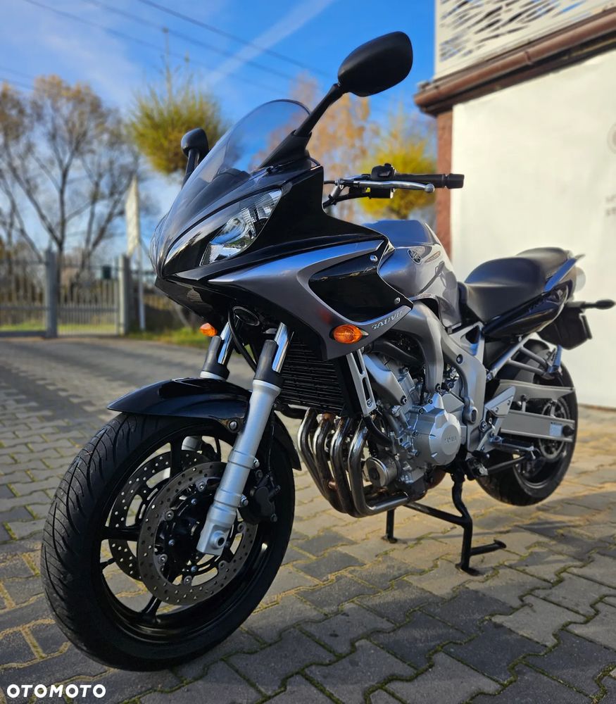 Yamaha FZ6 - 16