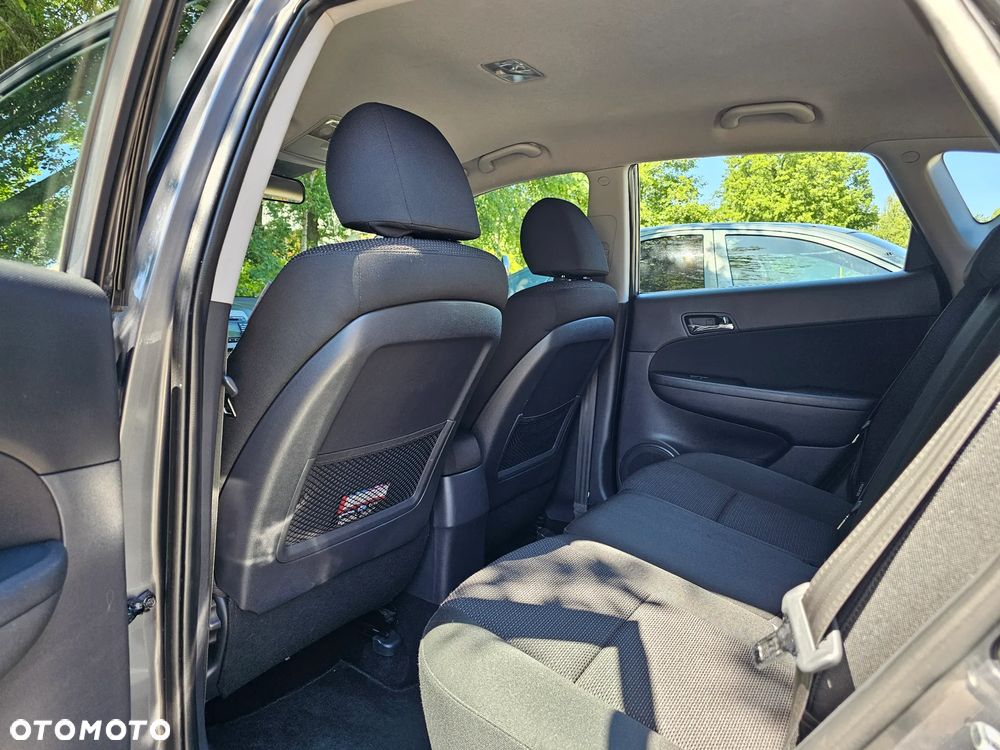 Hyundai i30 1.4 Comfort - 11