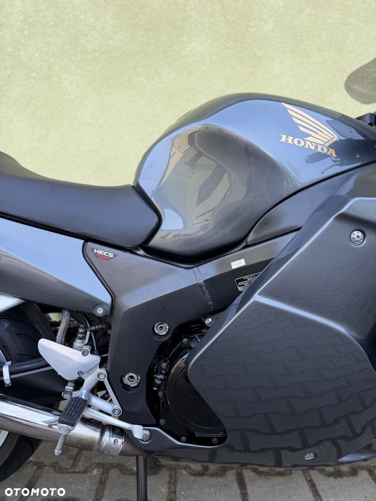 Honda CBR - 8