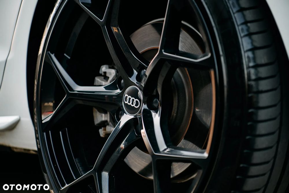 Audi A4 Limousine - 7