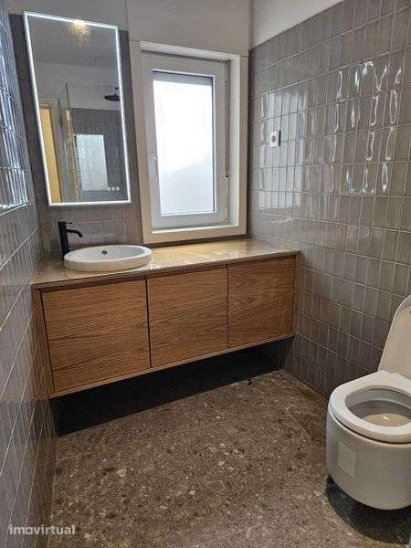 Arrendo T2 Junto ao El corte ingles estação metro João de Deus - Grande imagem: 2/8