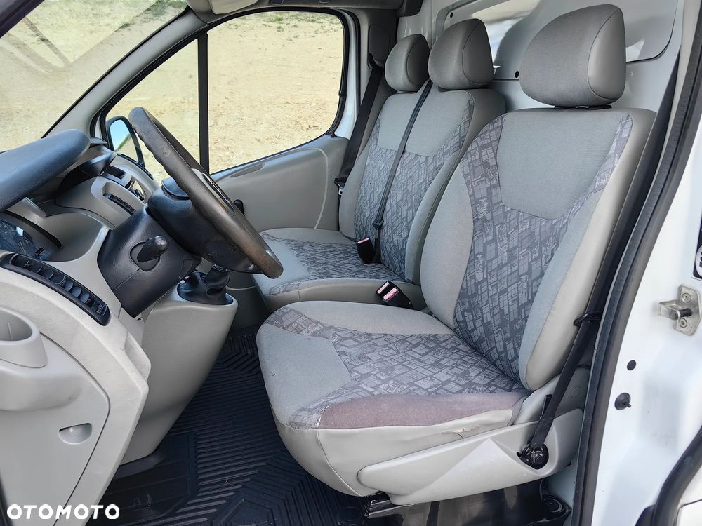 Opel VIVARO - 13