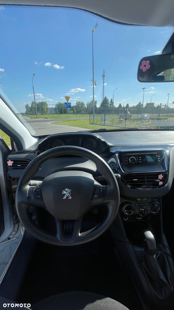 Peugeot 208 82 PureTech Style - 8