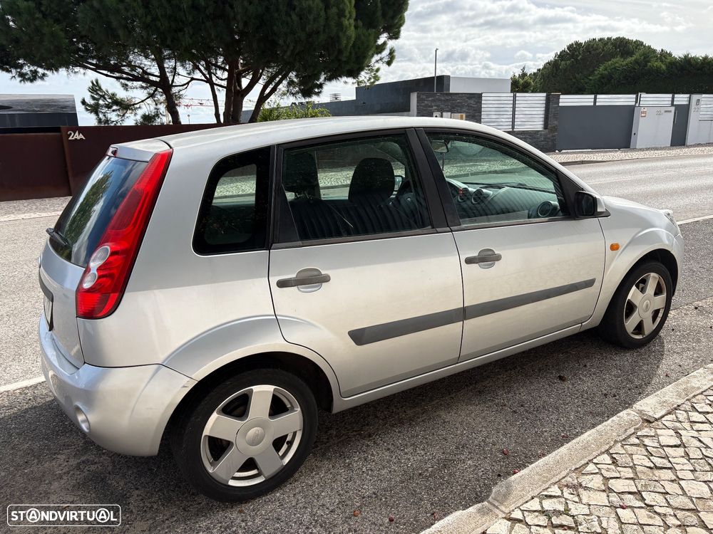 Ford Fiesta 1.25 Trend - 2