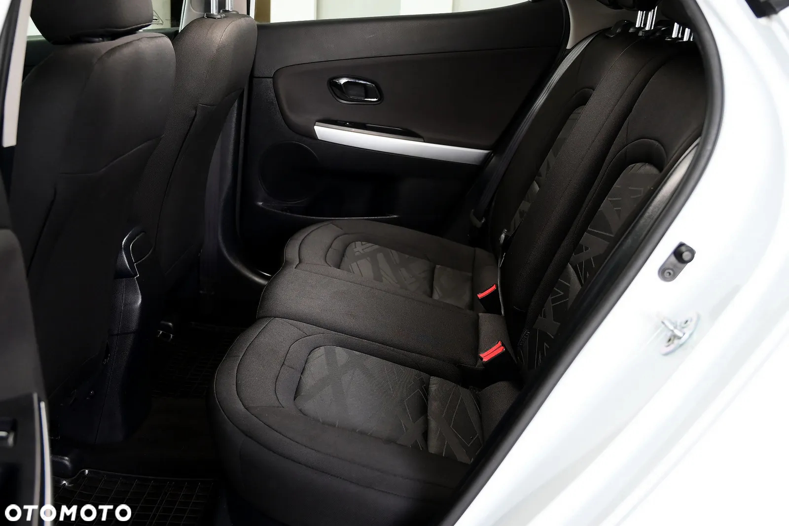 Kia Ceed - 20
