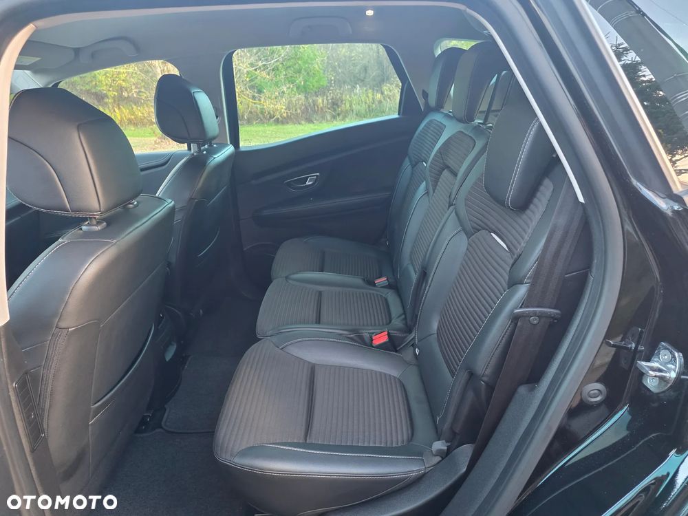 Renault Scenic BLUE dCi 120 BUSINESS EDITION - 26