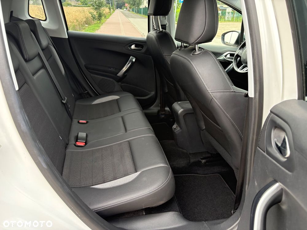 Peugeot 2008 - 26