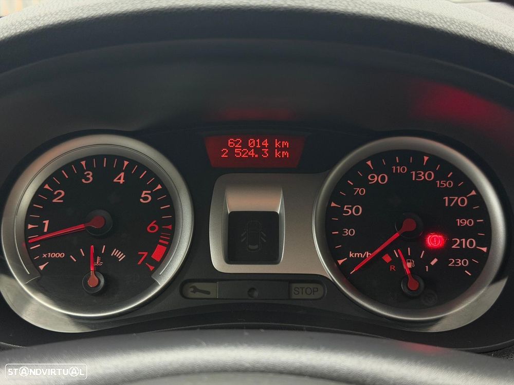 Renault Clio 1.2 16V Dynamique - 12