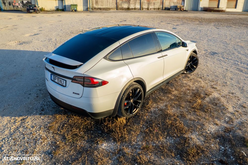 Tesla Model X P100D - 54