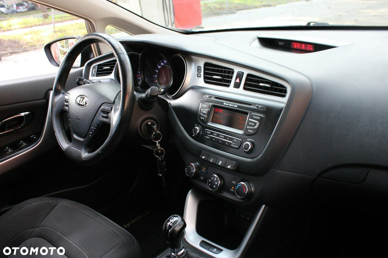 Kia Ceed Cee'd 1.4 L - 23
