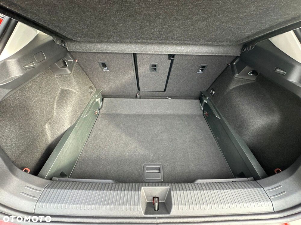 Volkswagen T-Roc - 18