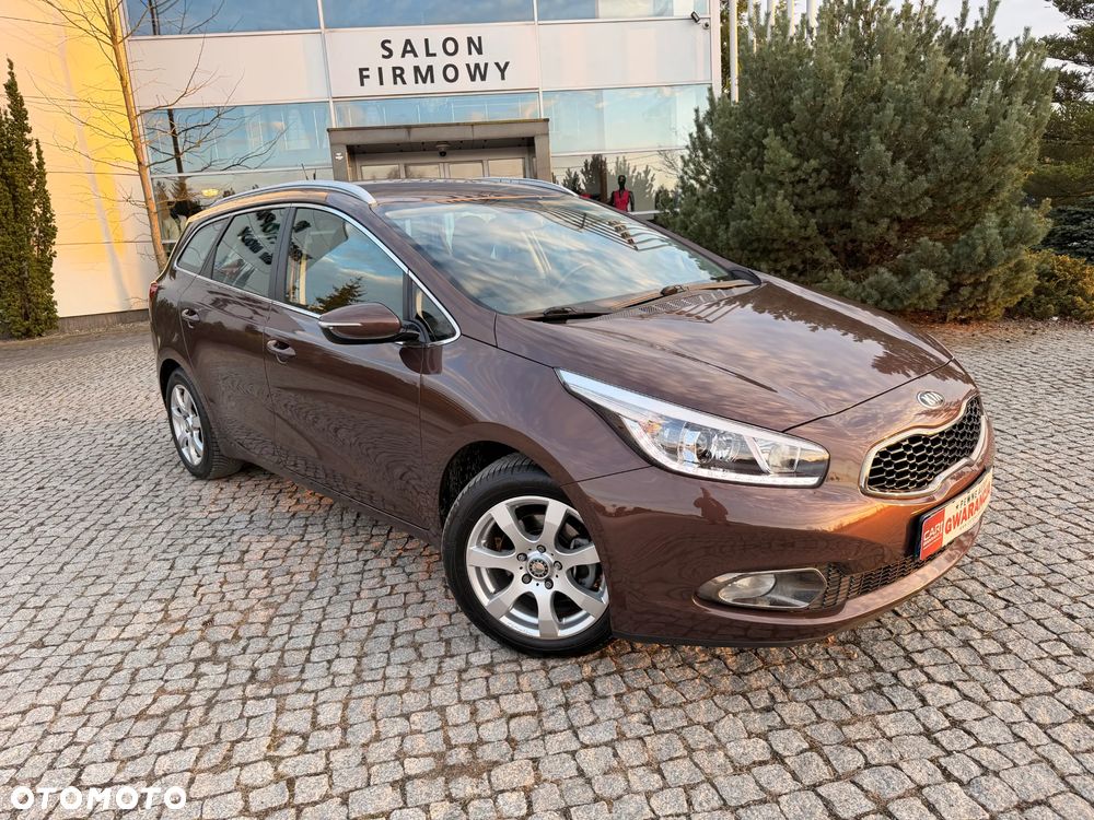 Kia Ceed 1.6 GDI ISG Spirit - 34
