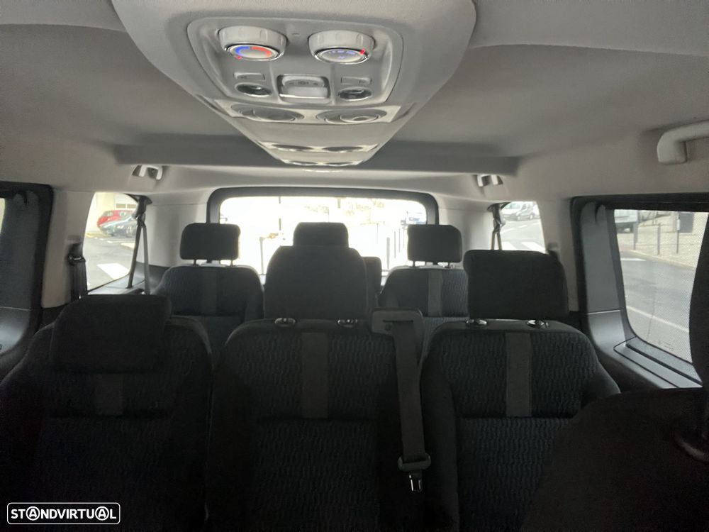 Peugeot Traveller - 4