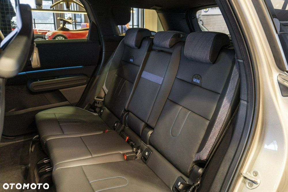 MINI Countryman - 25