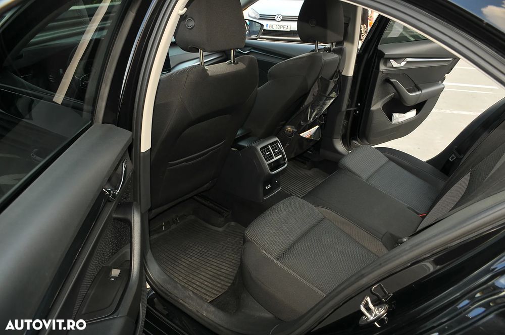 Skoda Octavia 2.0 TDI 150 CP DSG Selection - 15