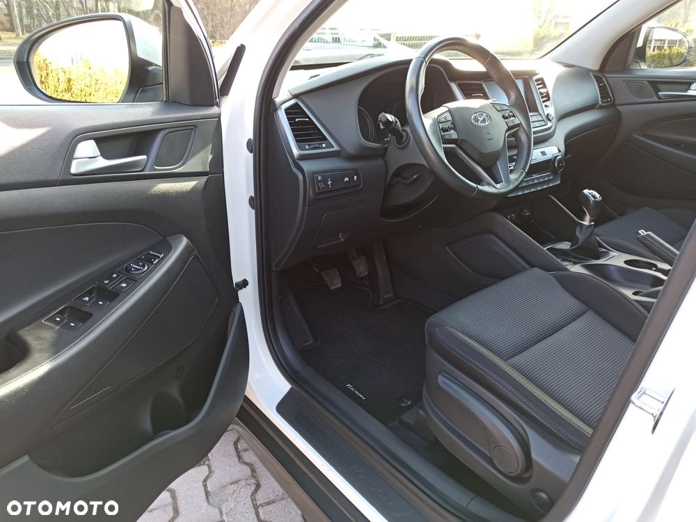Hyundai Tucson blue 1.7 CRDi 2WD Advantage - 8