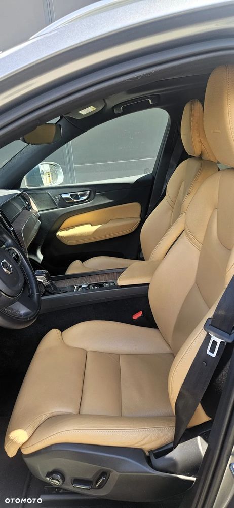 Volvo XC 60 T4 Inscription - 11