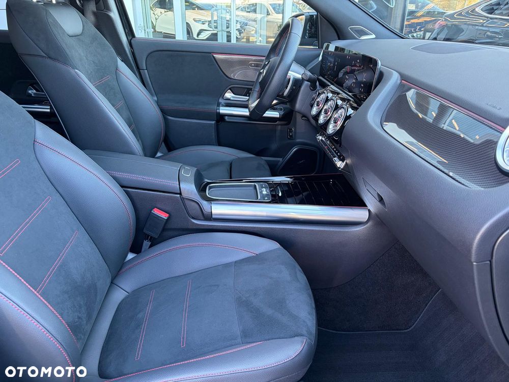 Mercedes-Benz GLA 200 mHEV AMG Line 7G-DCT - 20