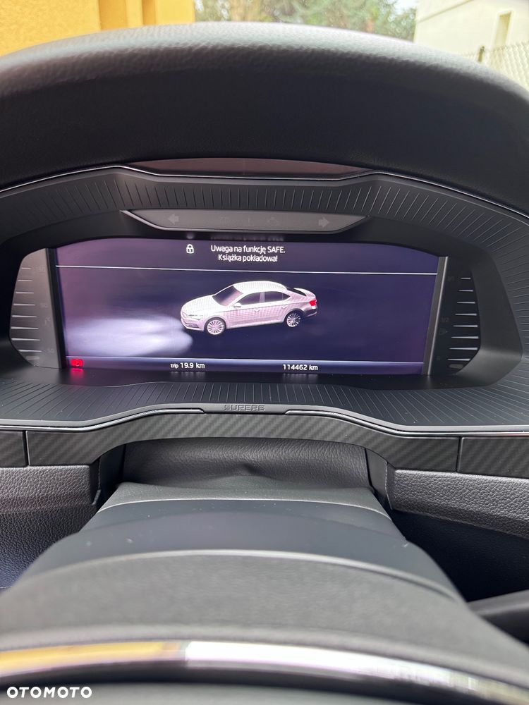 Skoda Superb 2.0 TDI SCR 4x4 Sportline DSG - 13
