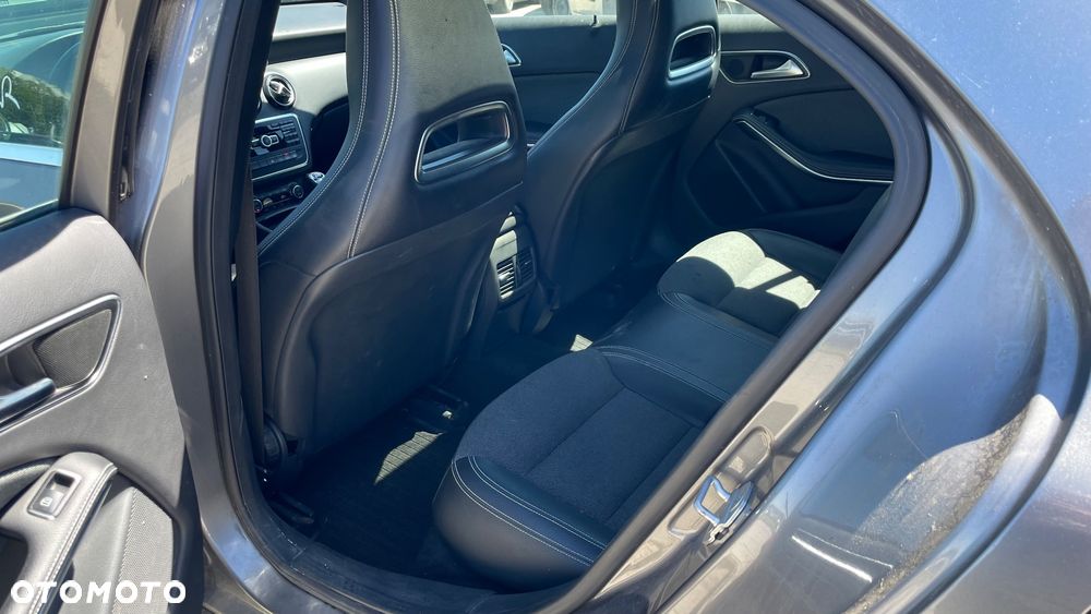 Mercedes-Benz Klasa A 180 CDI (BlueEFFICIENCY) - 9