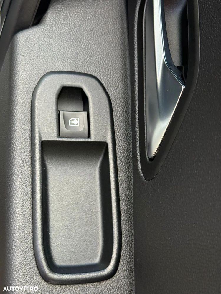 Dacia Duster Blue dCi 115 4WD Celebration - 37