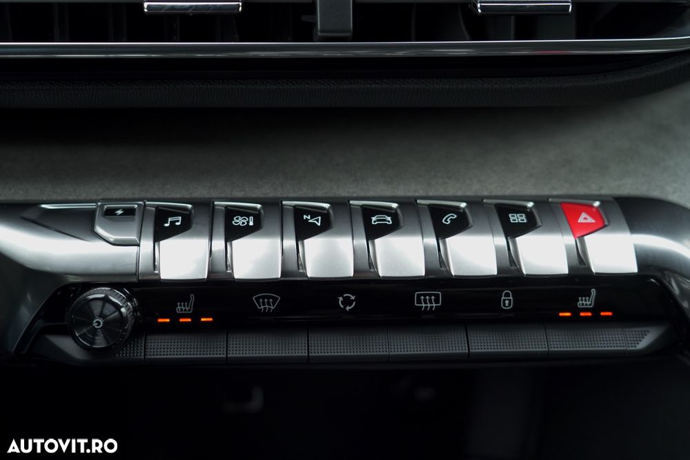 Peugeot 3008 225 e-EAT8 GT Pack - 12