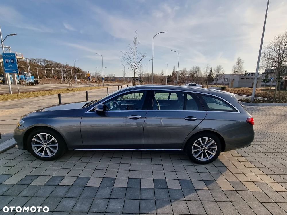 Mercedes-Benz Klasa E 220 d 4-Matic 9G-TRONIC - 6
