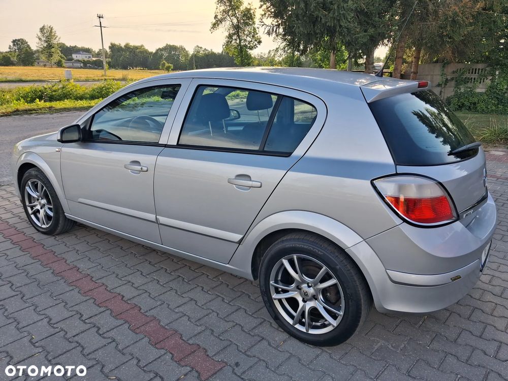 Opel Astra - 18