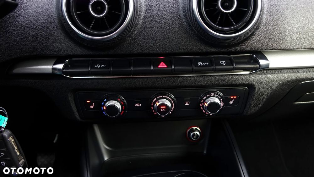 Audi A3 Sportback - 18