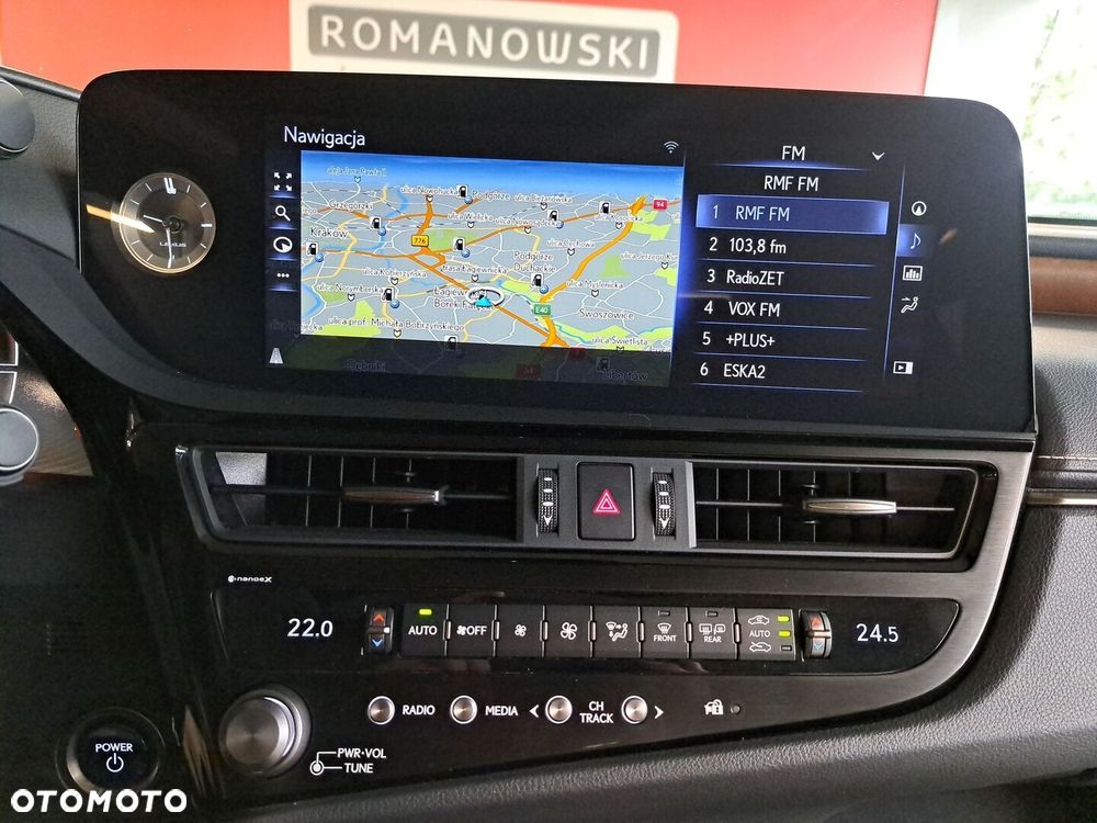 Lexus ES 300h Prestige - 23
