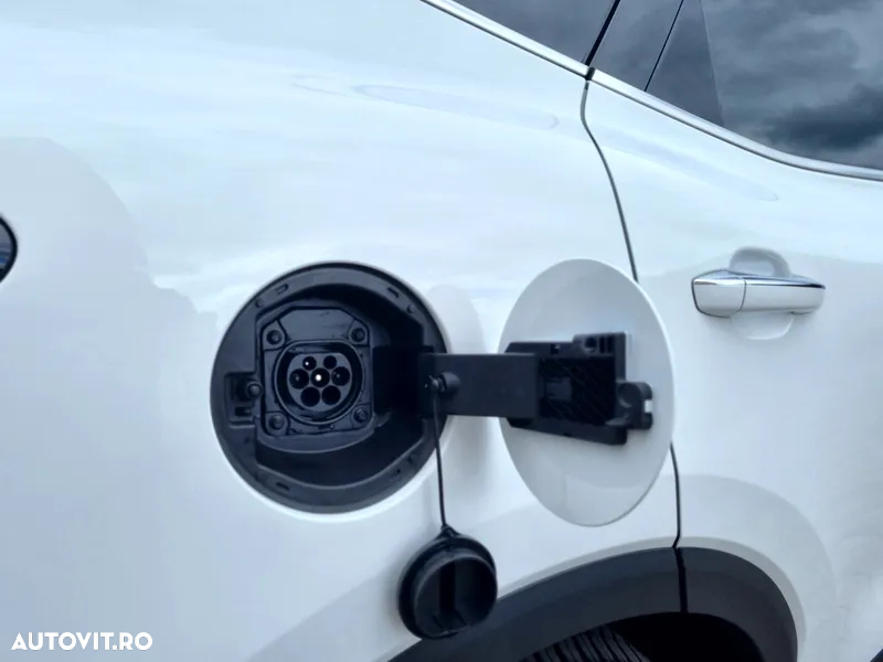 MG EHS 1.5T-GDI PHEV Luxury - 17