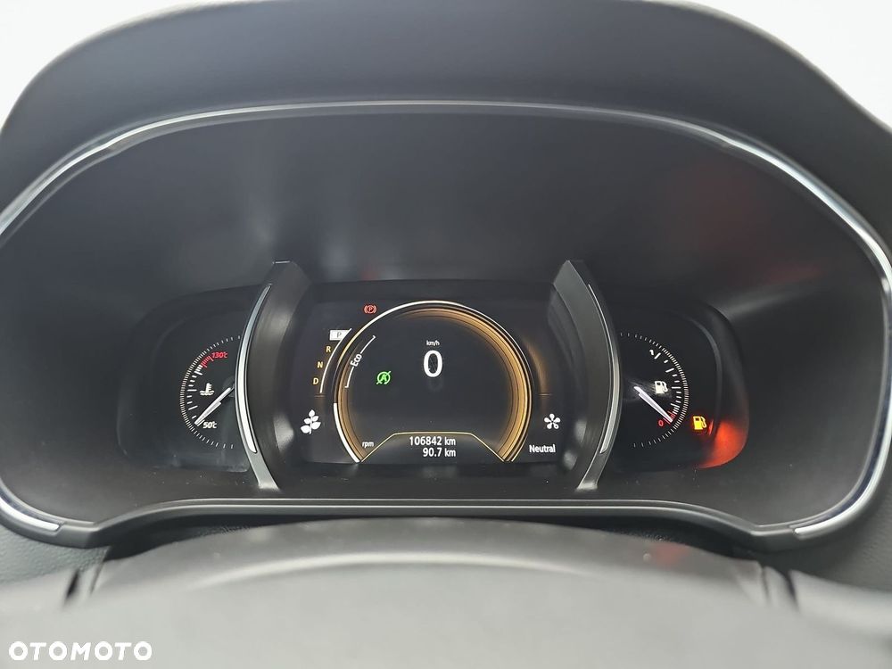 Renault Megane 1.5 Blue dCi Intens EDC - 11